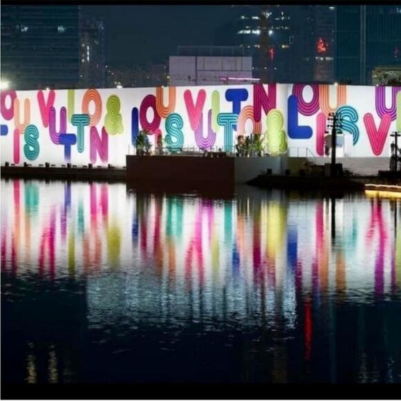 Louis Vuitton Tote 2022 bag New - Picture 5 of 8